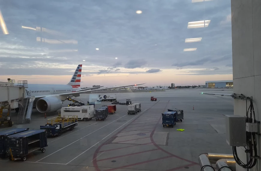 What Terminal is American Airlines at Miami International Airport: A Personal Guide to Terminal D at MIA