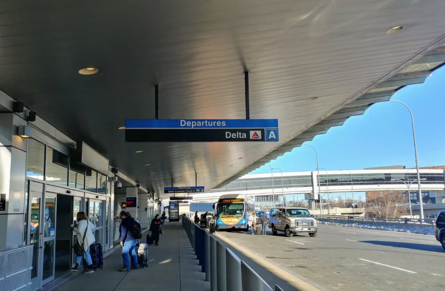 can you walk between terminals at boston logan airport? A Traveler’s Guide to Walking Between Terminals at BOS